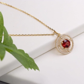 Women's Fashion Garnet Pendant Necklace 