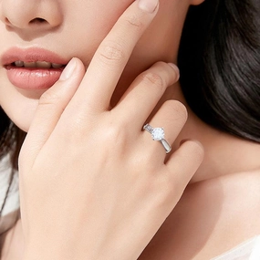 Women's Fashion Mosant Diamond Ring 