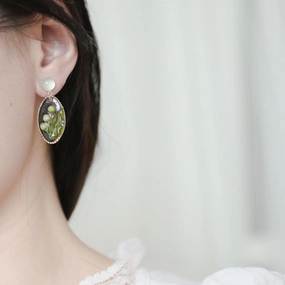 Women's Fashion Oval Picture Frame Earrings 