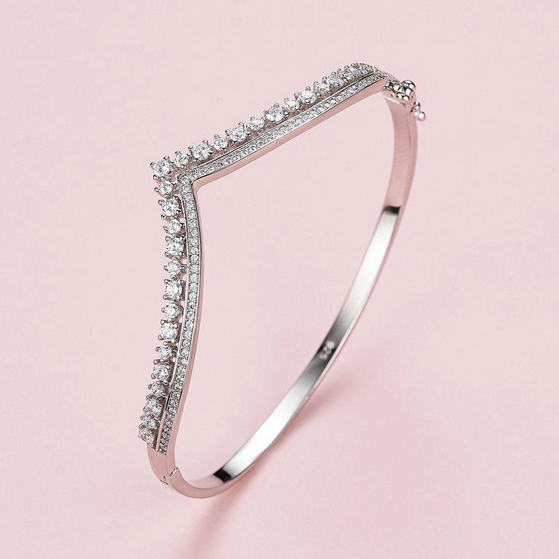 Women's Fashion Silver V-Shaped Crown Bracelet