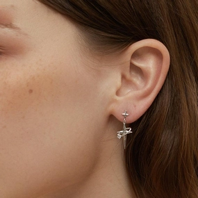 Women's Fashion Simple Niche Long Silver Pin Earrings 