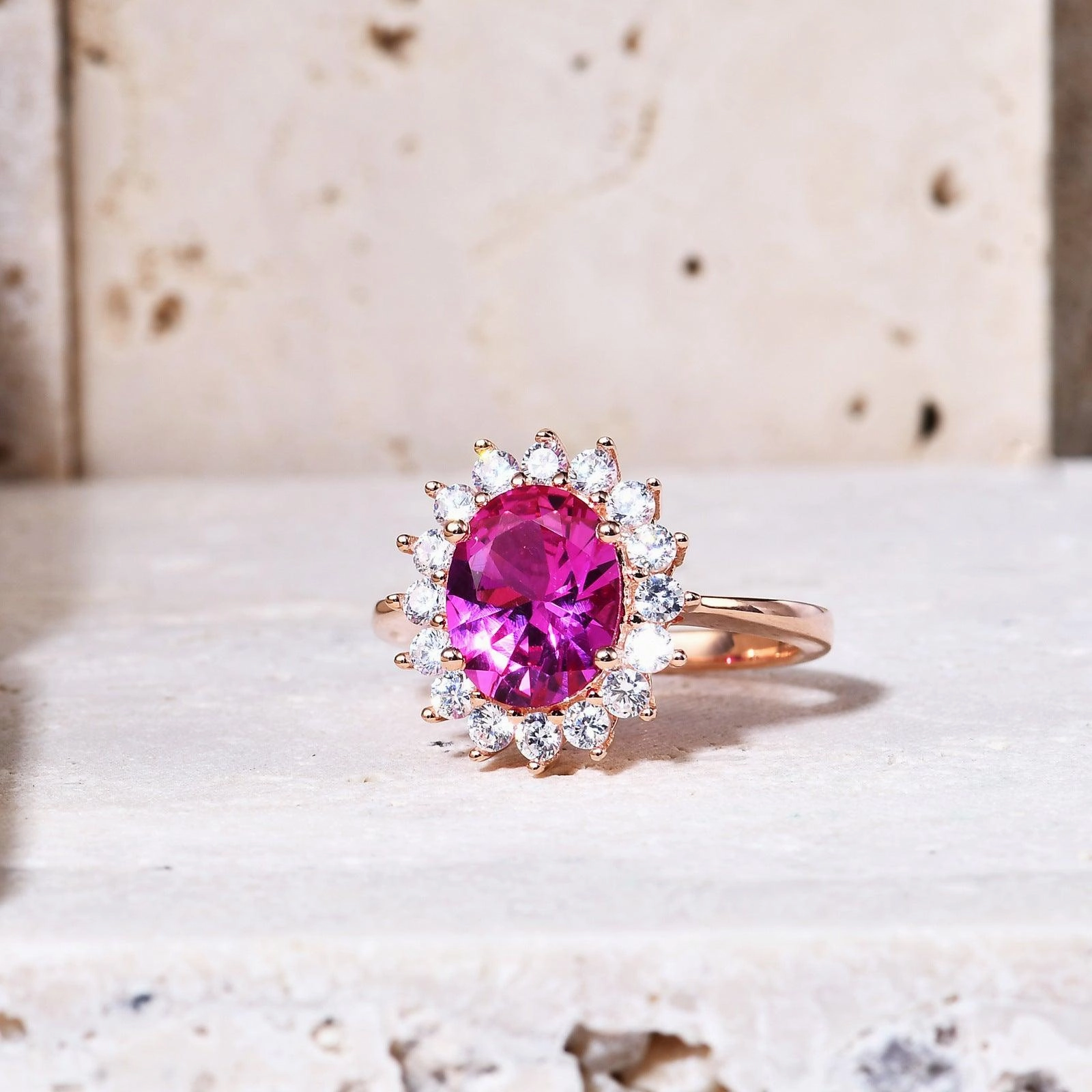 Women's Fashion Simple Ring Inlaid With Gem