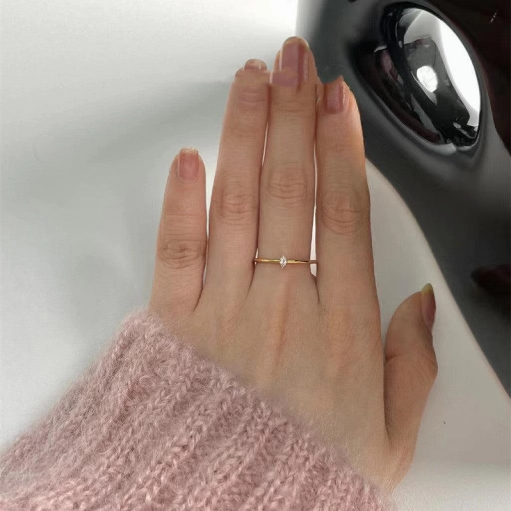 Women's Fashion Simple Sterling Silver Ring