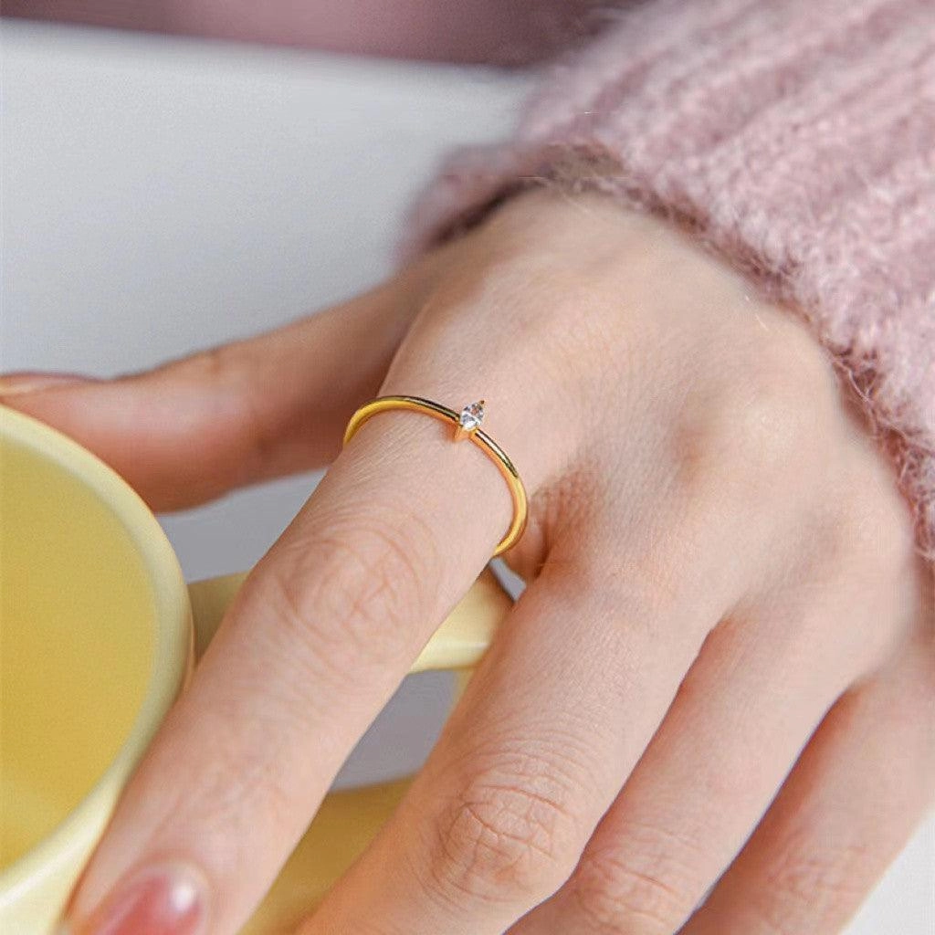 Women's Fashion Simple Sterling Silver Ring