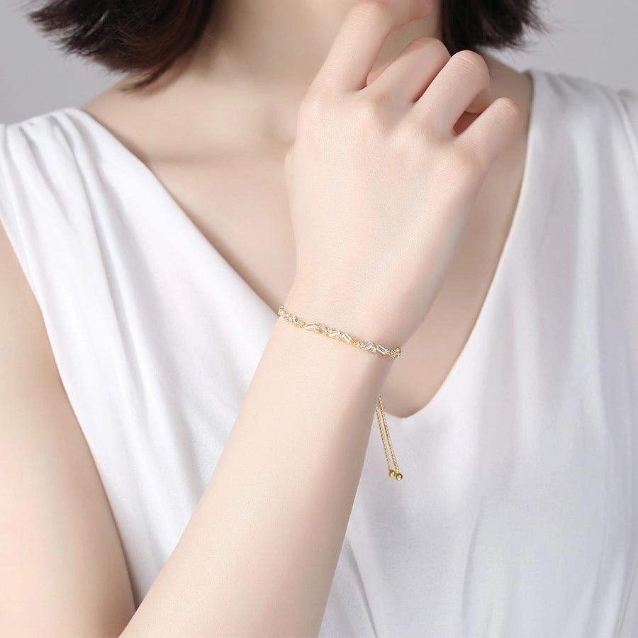 Women's Fashion Sterling Silver Bracelet With Zirconia Stones 