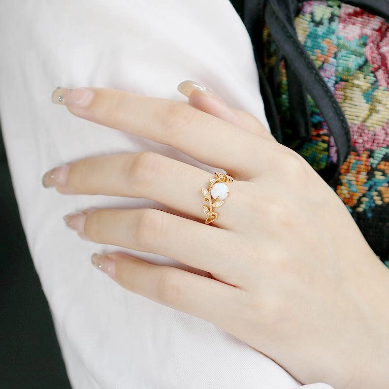 Women's Fashion Vine Opal Finger Ring Female