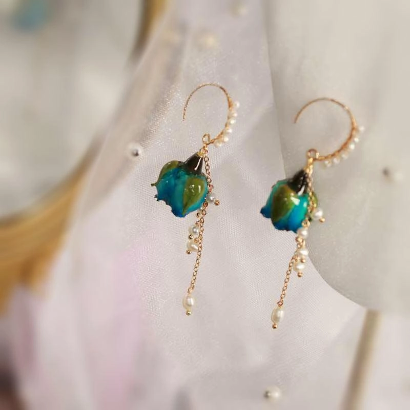 Women's Fashion Vintage Rose Earrings