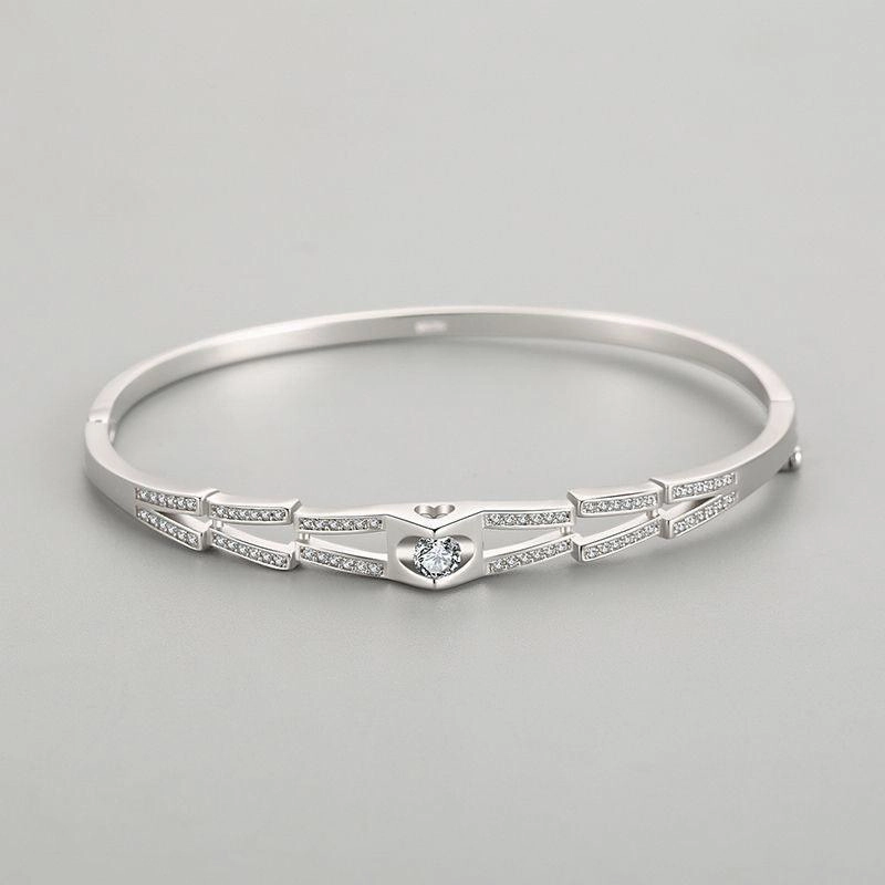 Women's Light Luxury Niche Love Center Diamond Silver Bracelet
