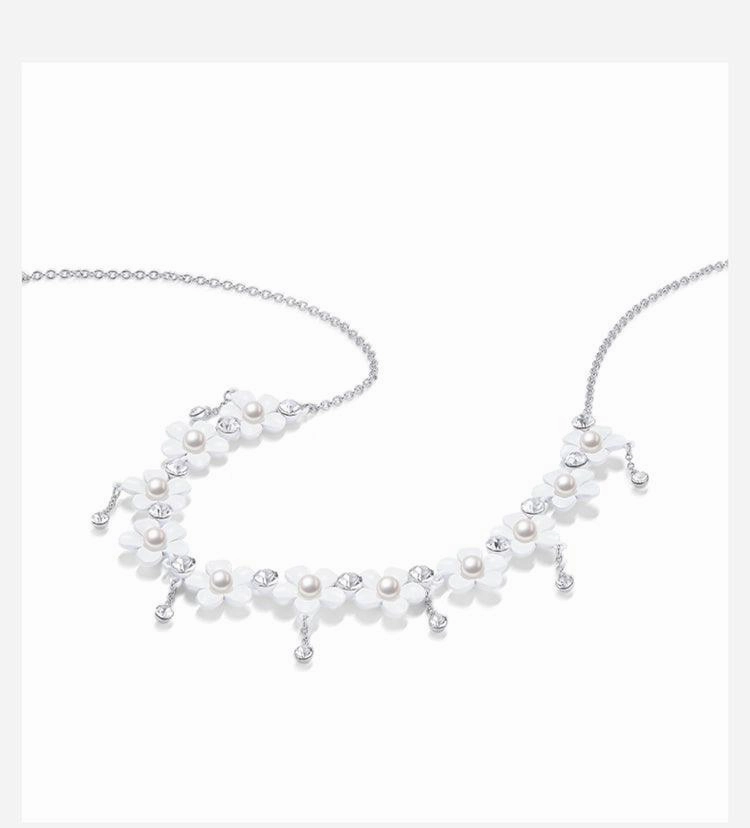 Women's Light Luxury Niche White Flower Necklace