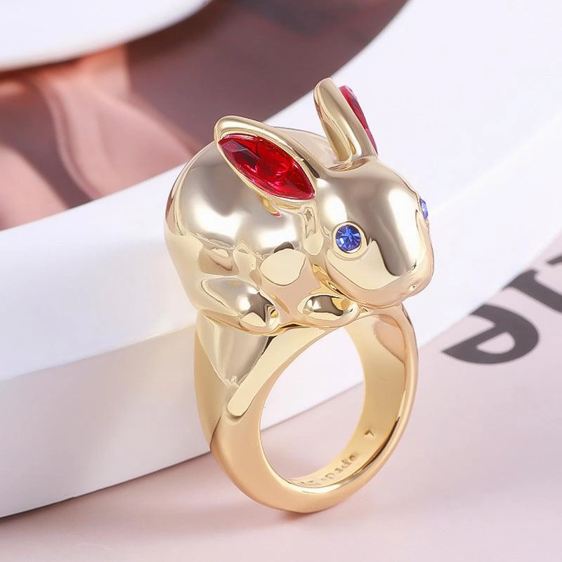 Women's Metal Smooth Face Wealth Rabbit Ring 