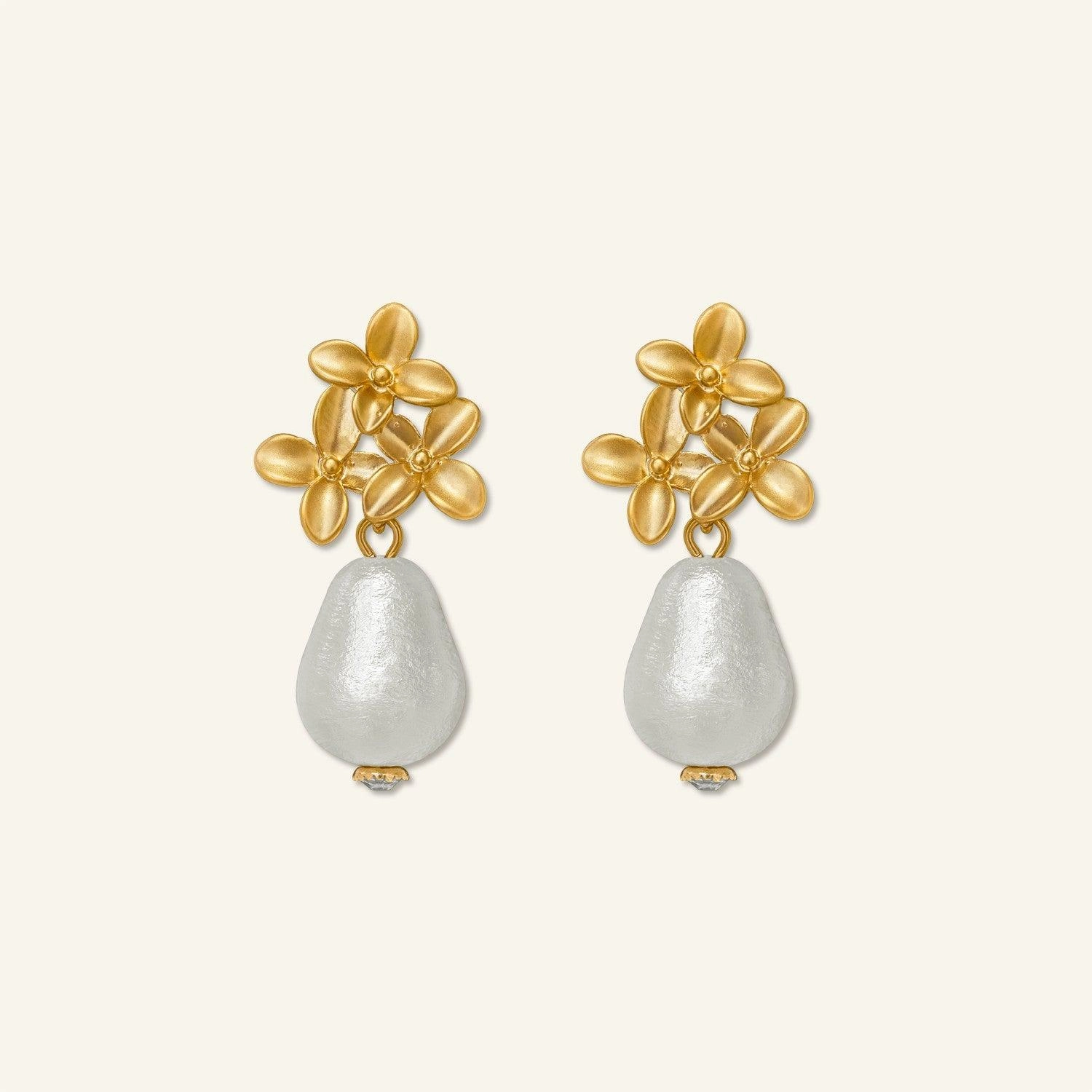 Women's Three Small Flower Earrings 