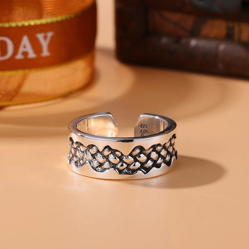 Women's Vintage Sterling Silver Chain Ring
