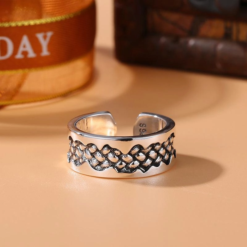 Women's Vintage Sterling Silver Chain Ring