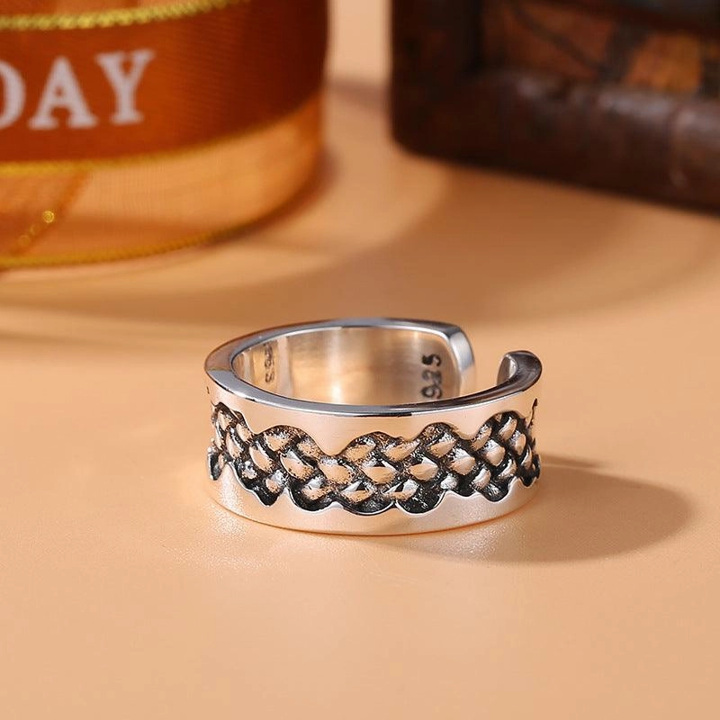 Women's Vintage Sterling Silver Chain Ring
