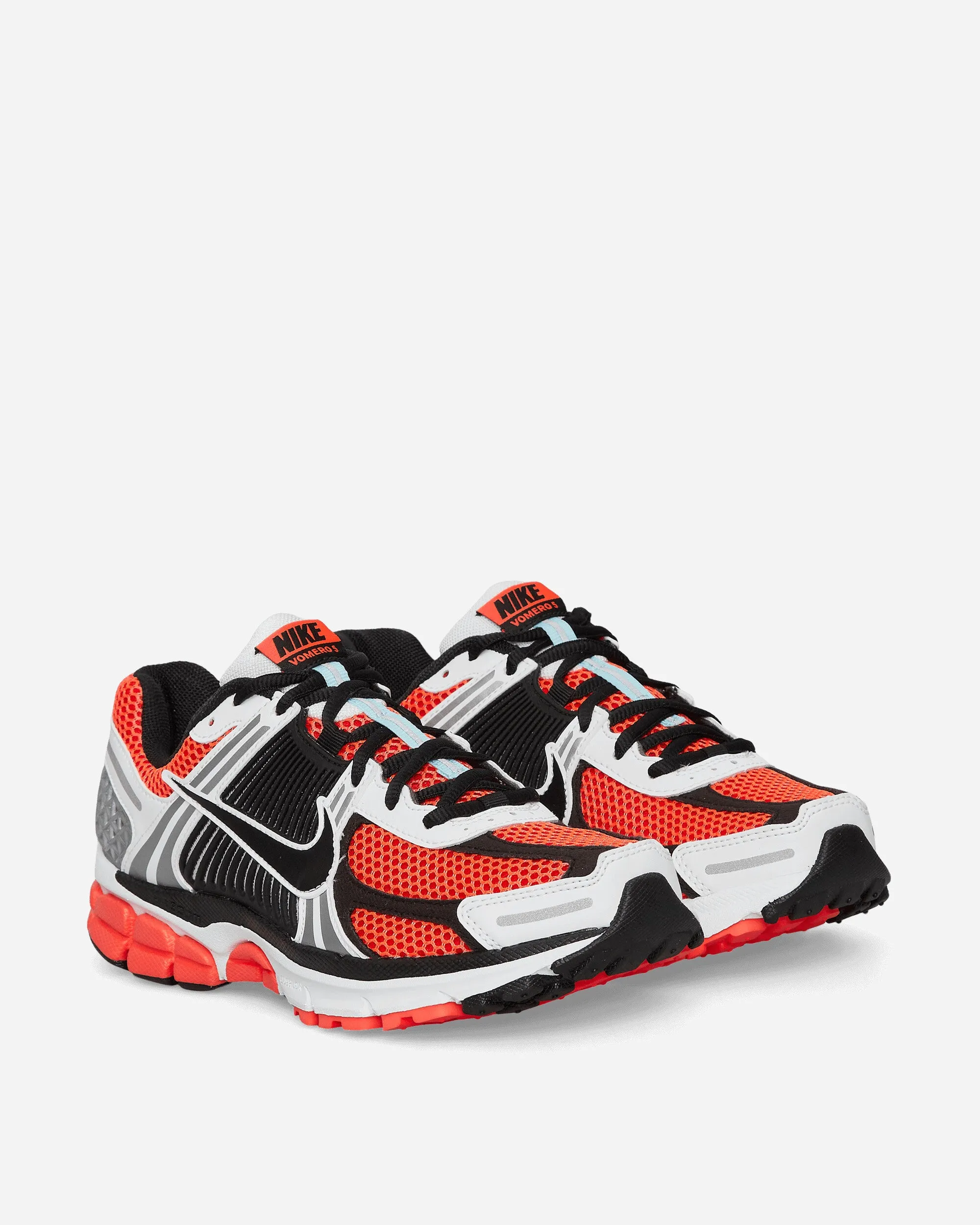 Zoom Vomero 5 SE Sneakers in Leuchtendem Karmesin / Schwarz