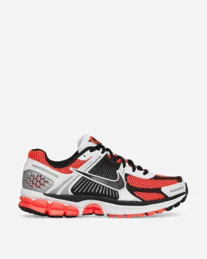 Zoom Vomero 5 SE Sneakers in Leuchtendem Karmesin / Schwarz