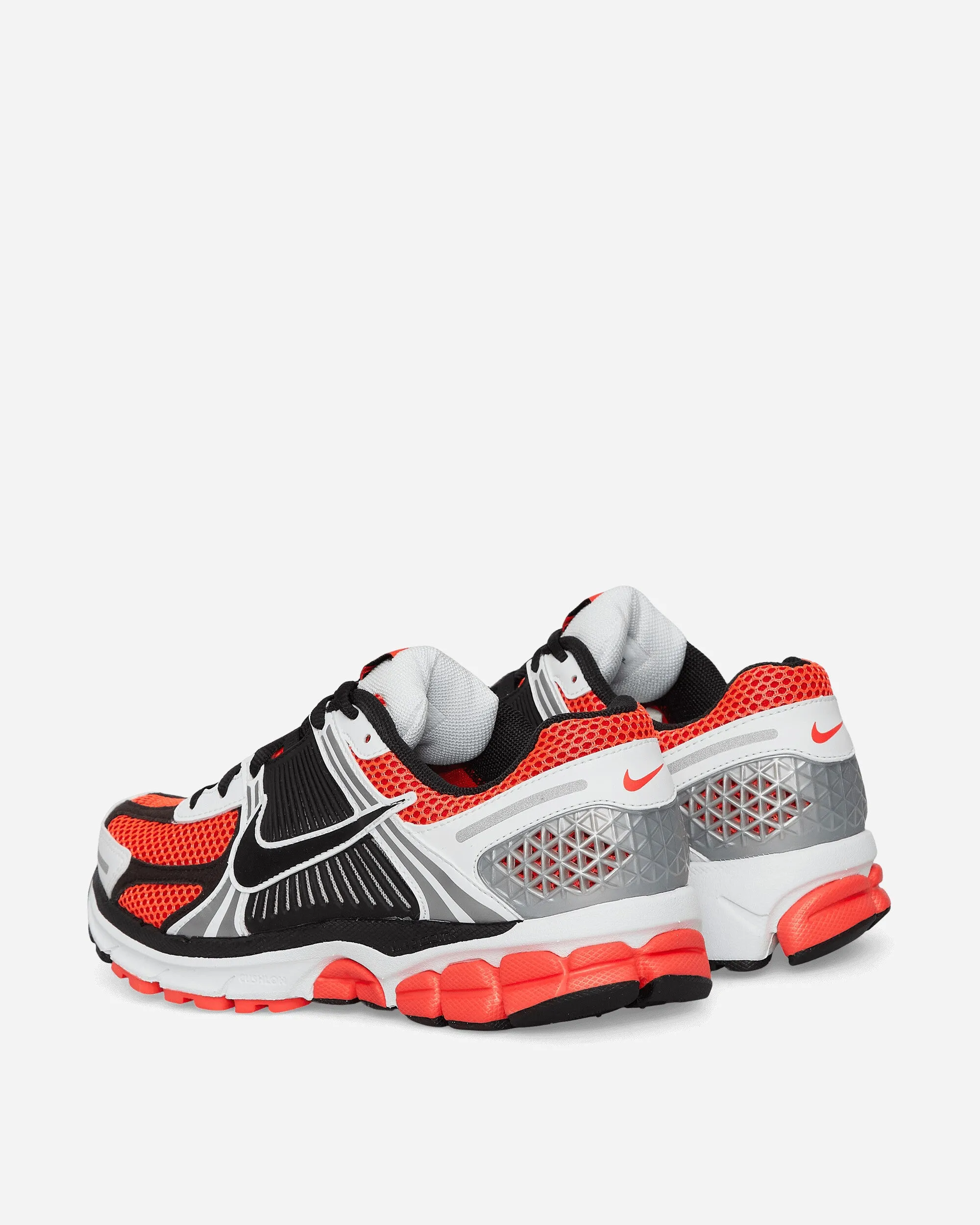 Zoom Vomero 5 SE Sneakers in Leuchtendem Karmesin / Schwarz